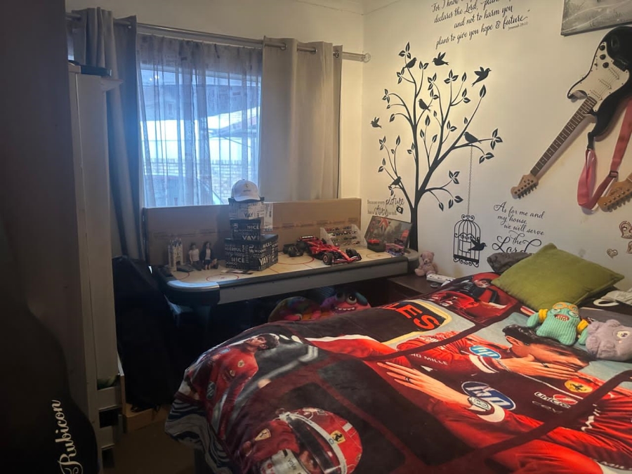 5 Bedroom Property for Sale in Waterval East North West